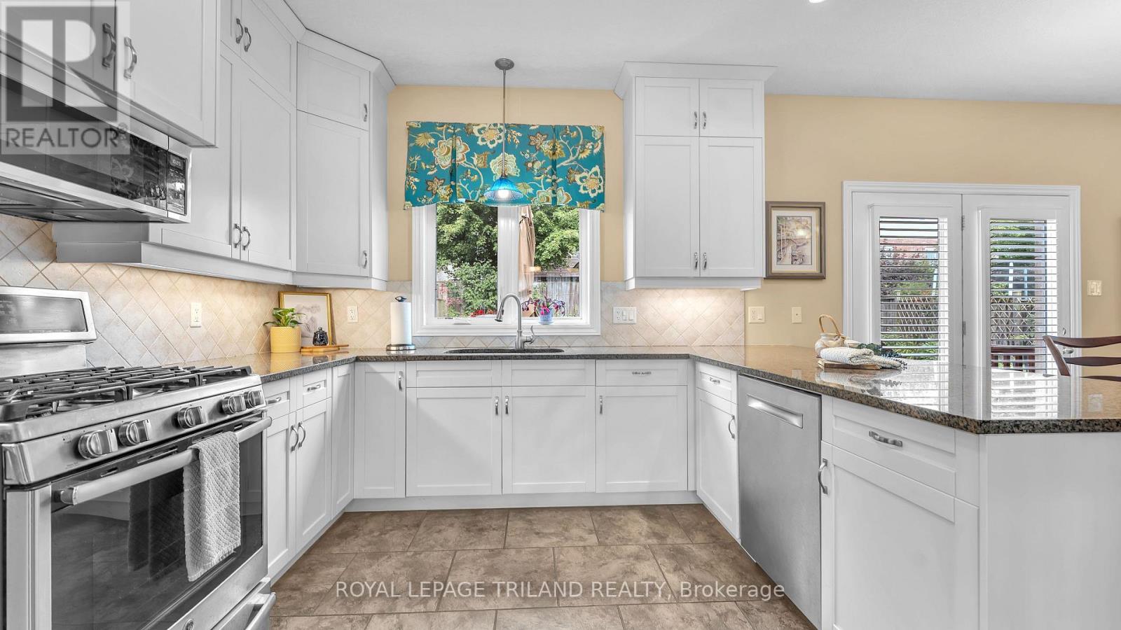 823 Longworth Road, London South, Ontario  N6K 0B6 - Photo 12 - X12675940