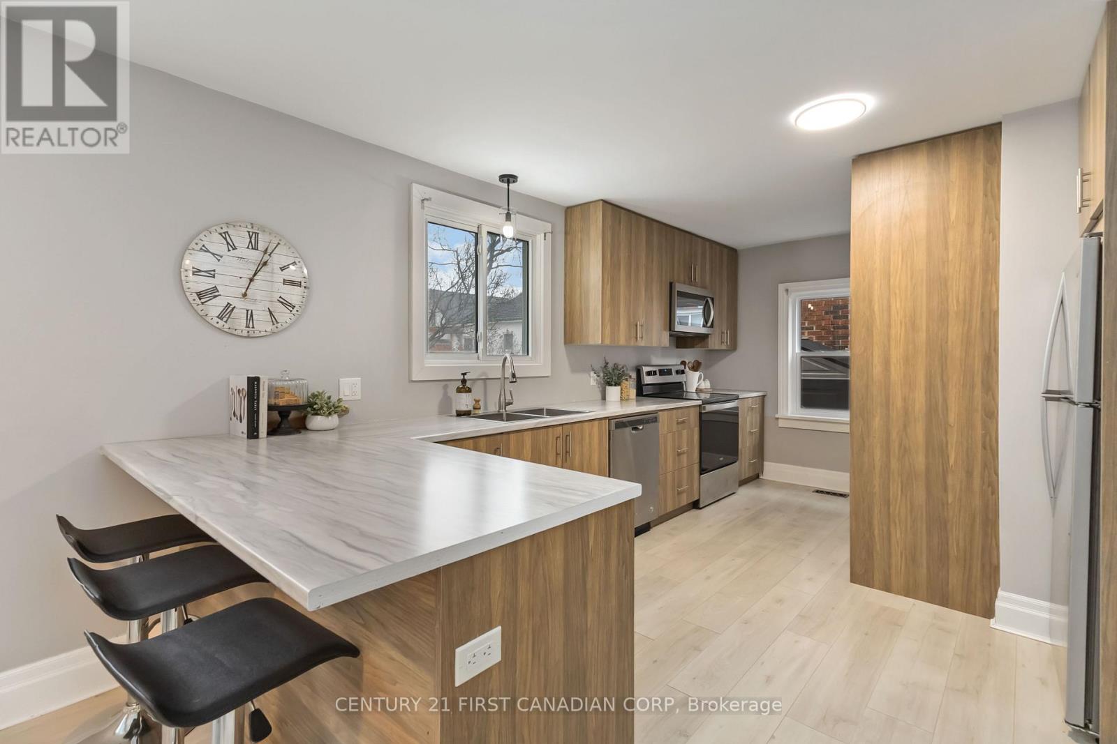 23 Mitchell Street, St. Thomas, Ontario  N5R 2T6 - Photo 10 - X12675952