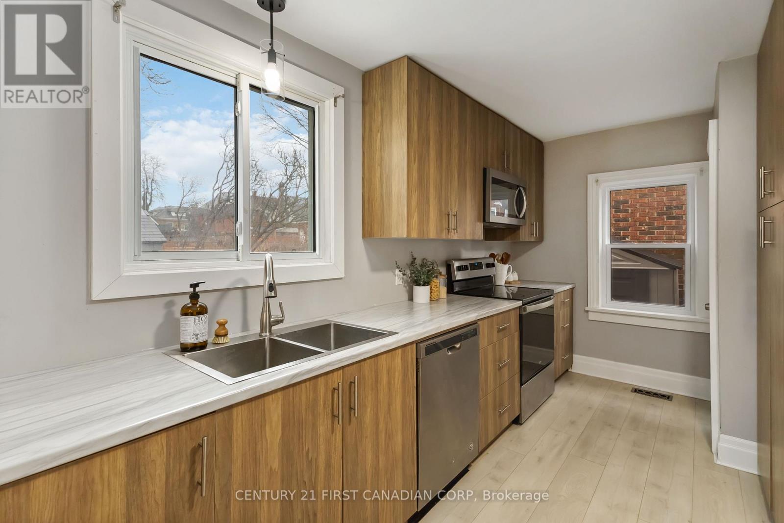 23 Mitchell Street, St. Thomas, Ontario  N5R 2T6 - Photo 13 - X12675952