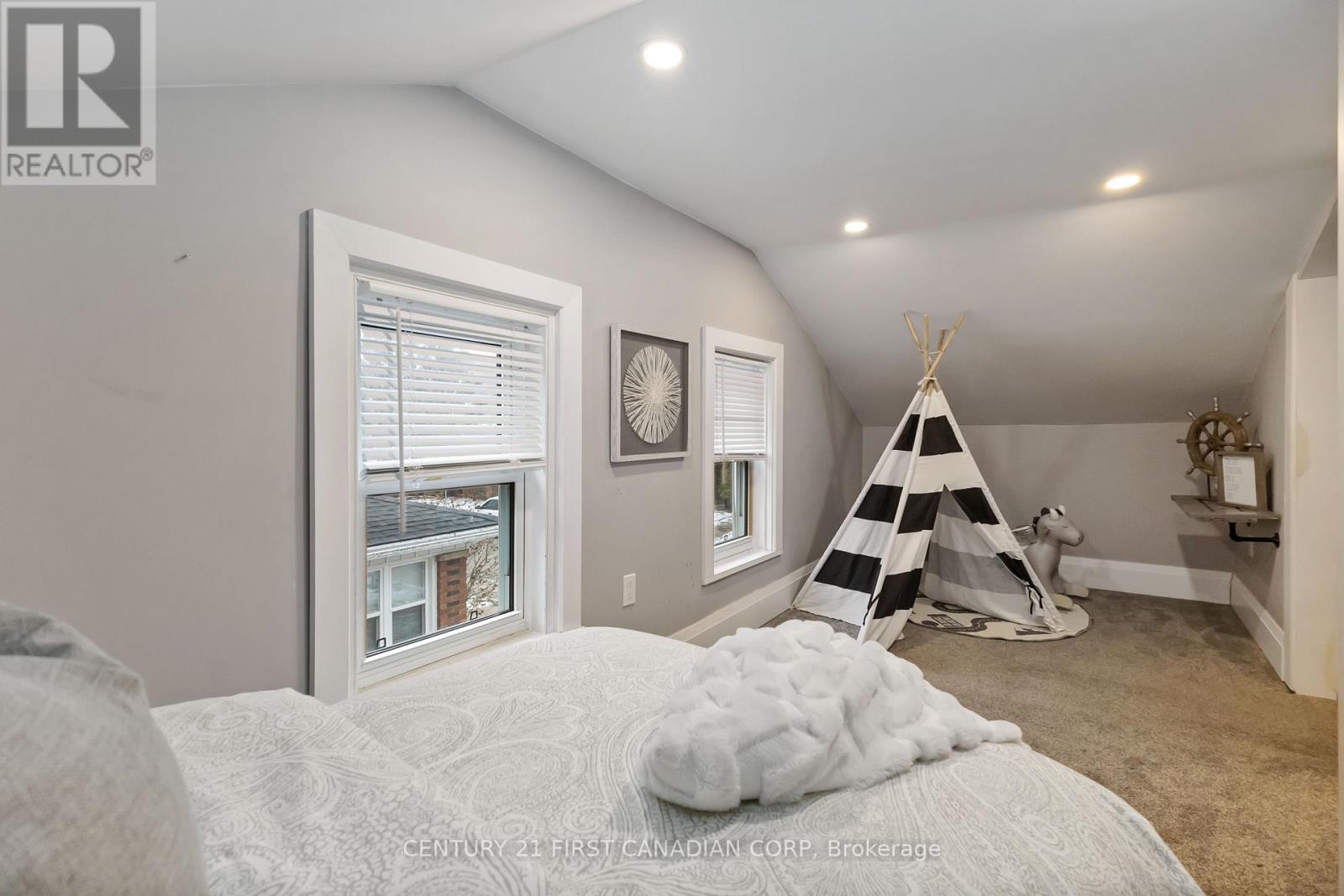 23 Mitchell Street, St. Thomas, Ontario  N5R 2T6 - Photo 21 - X12675952