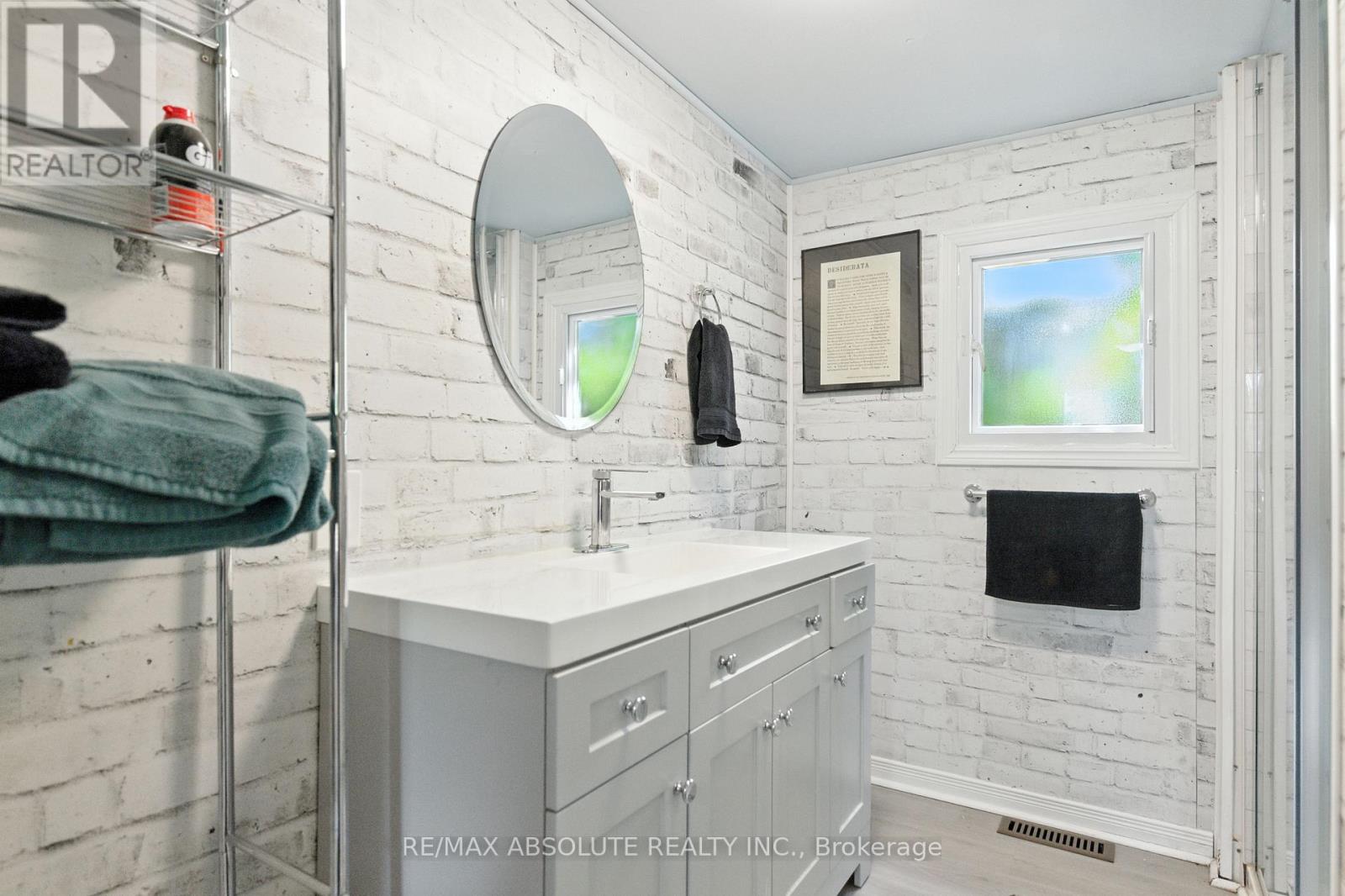 21 Bonner Street, Ottawa, Ontario  K2H 7S9 - Photo 9 - X12675912