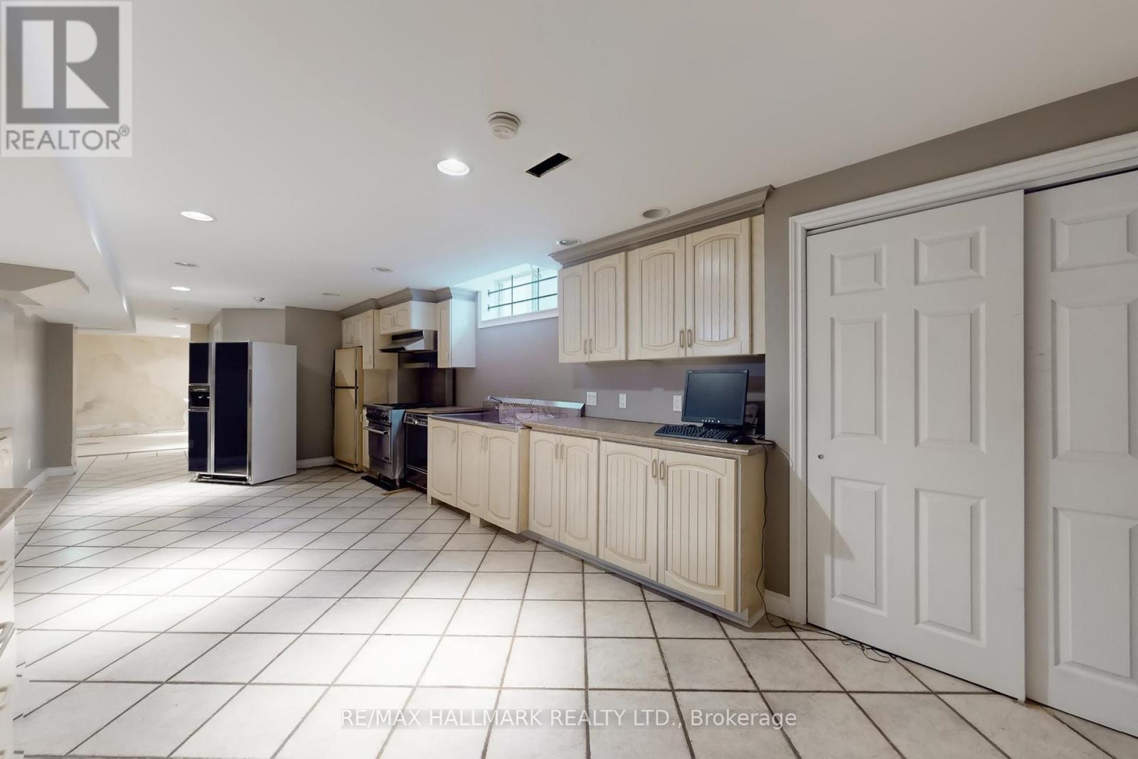 61 Glenayr Road, Richmond Hill, Ontario  L4B 2V8 - Photo 37 - N12674382