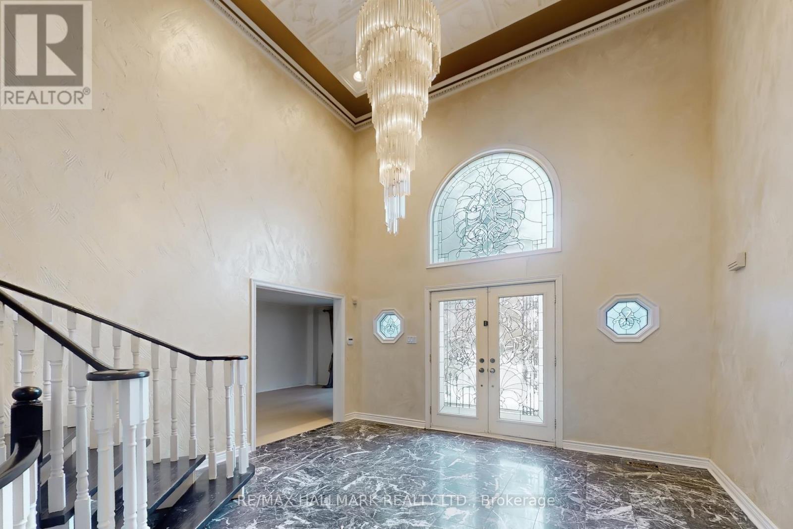 61 Glenayr Road, Richmond Hill, Ontario  L4B 2V8 - Photo 5 - N12674382