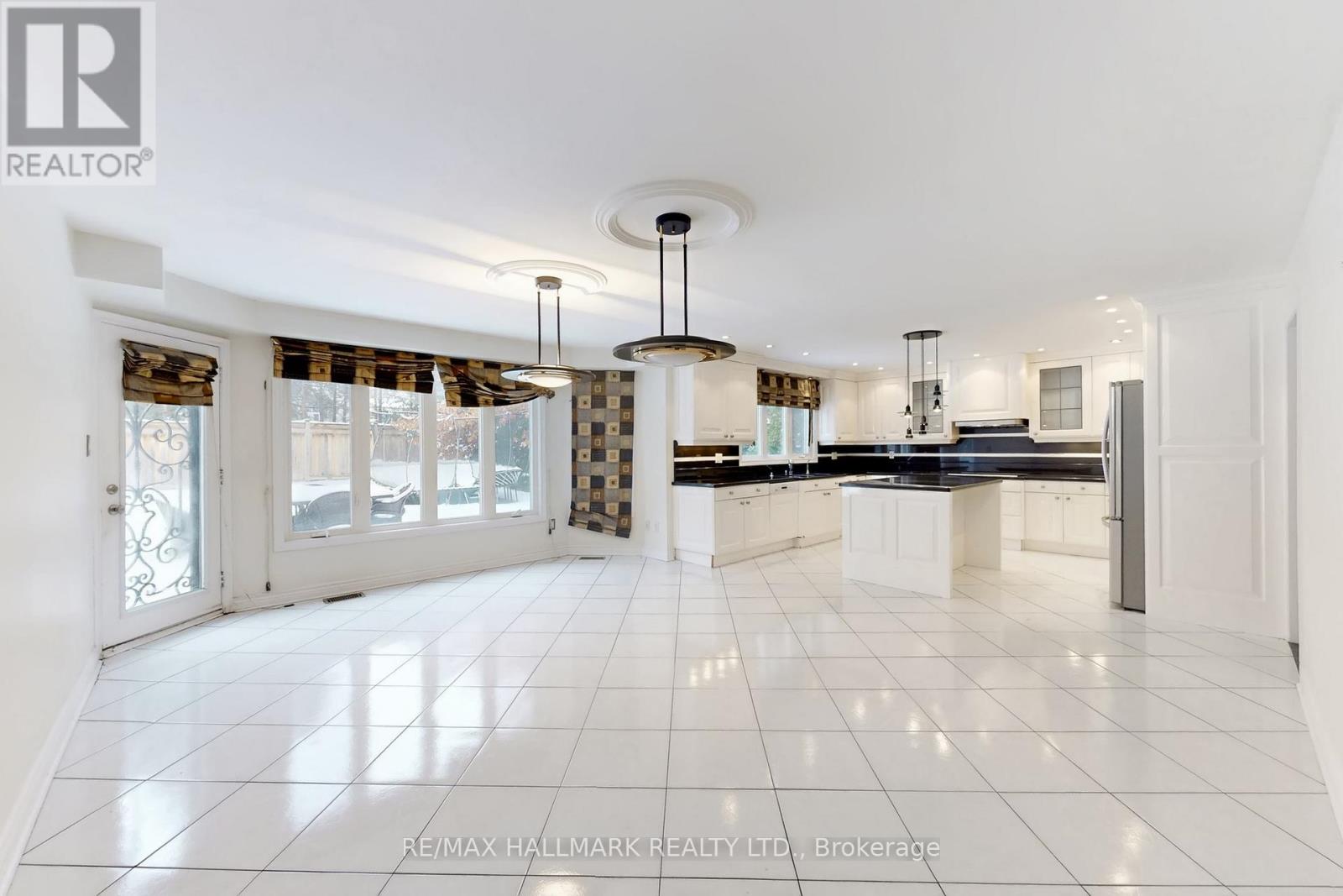 61 Glenayr Road, Richmond Hill, Ontario  L4B 2V8 - Photo 16 - N12674382