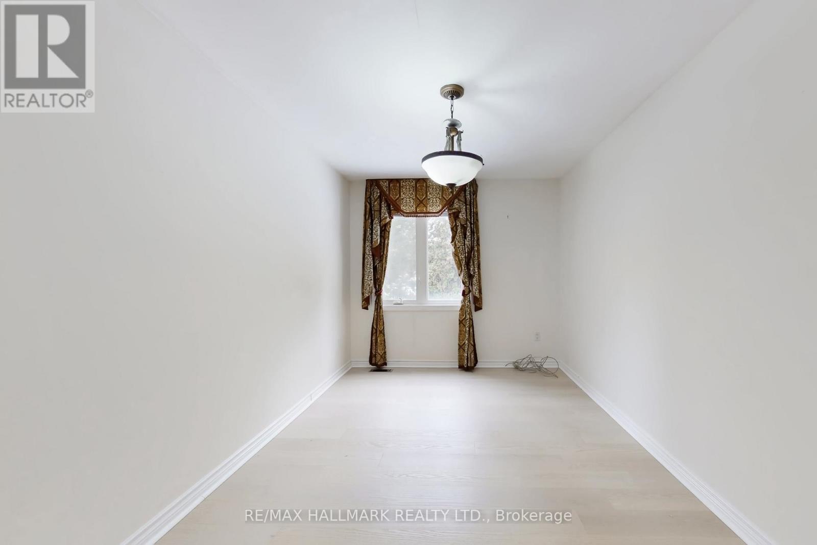 61 Glenayr Road, Richmond Hill, Ontario  L4B 2V8 - Photo 18 - N12674382