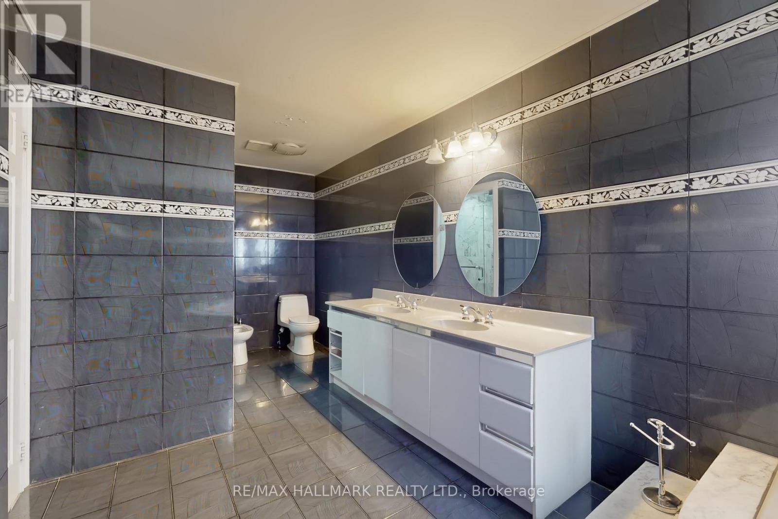 61 Glenayr Road, Richmond Hill, Ontario  L4B 2V8 - Photo 26 - N12674382