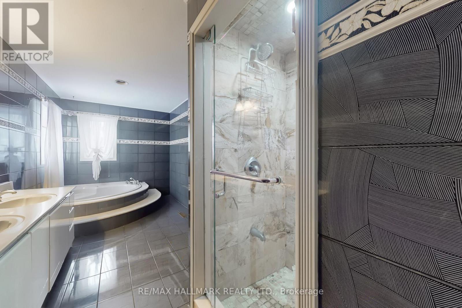 61 Glenayr Road, Richmond Hill, Ontario  L4B 2V8 - Photo 27 - N12674382