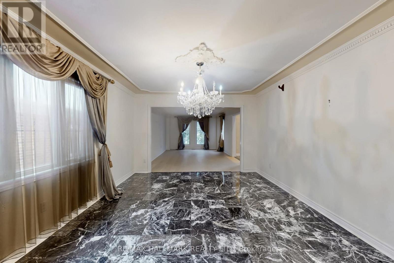 61 Glenayr Road, Richmond Hill, Ontario  L4B 2V8 - Photo 9 - N12674382