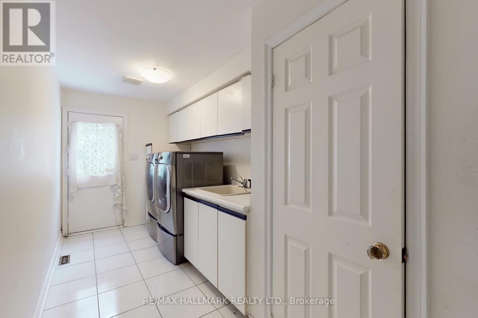 61 Glenayr Road, Richmond Hill, Ontario  L4B 2V8 - Photo 20 - N12674382