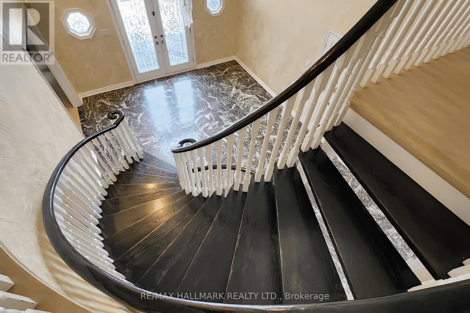 61 Glenayr Road, Richmond Hill, Ontario  L4B 2V8 - Photo 21 - N12674382