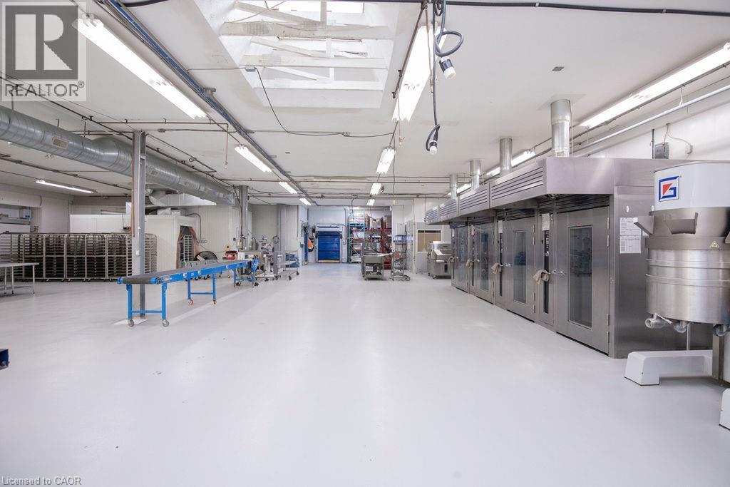 190 Hempstead Drive, Hamilton, Ontario  L8W 2E3 - Photo 4 - 40796517