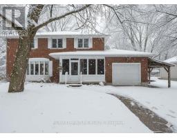 12 GLENVIEW CRESCENT, Perth, Ontario