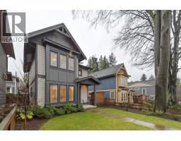 2008 LARSON ROAD, North Vancouver, British Columbia