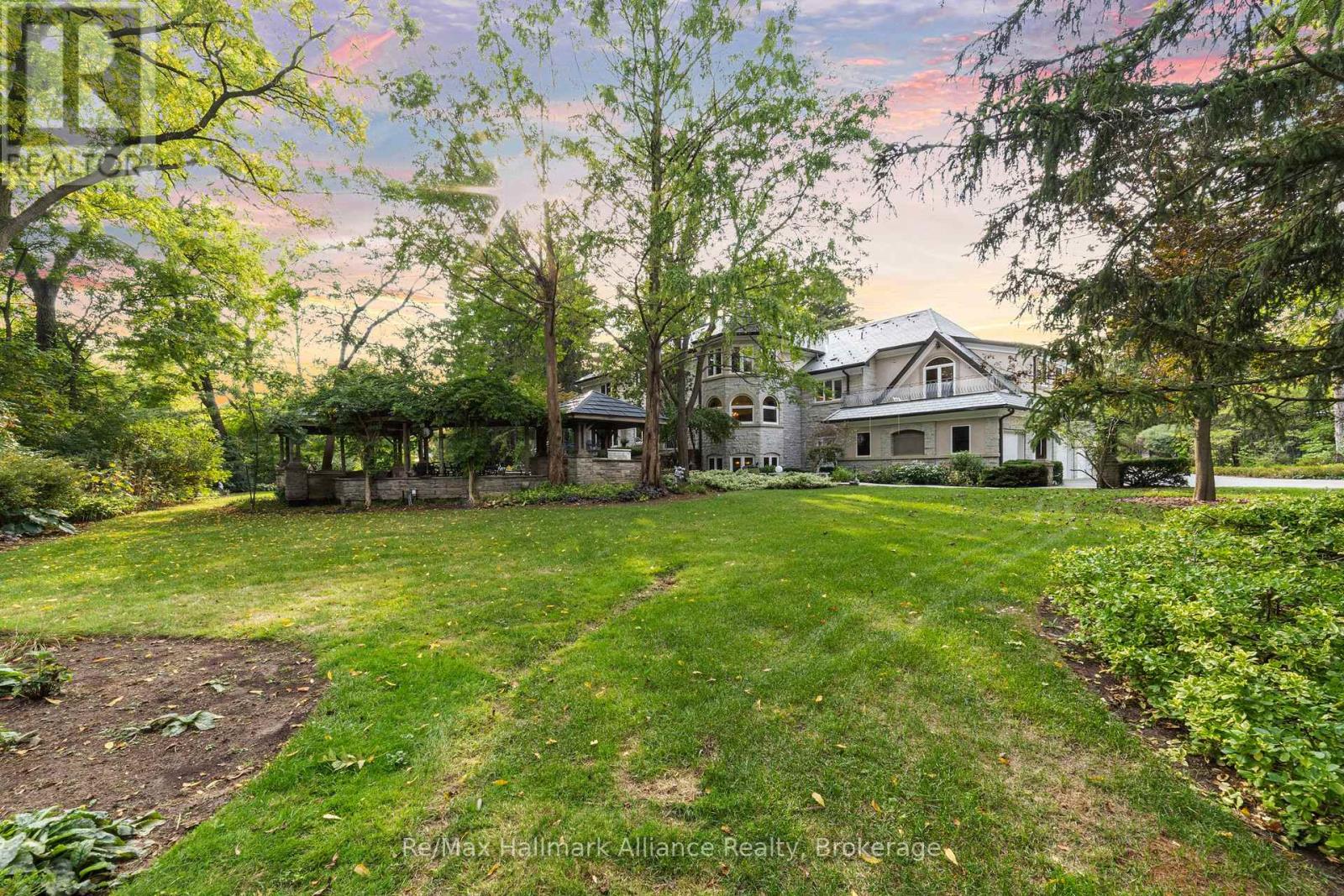 1024 Linbrook Road, Oakville, Ontario  L6J 2L1 - Photo 47 - W12429460