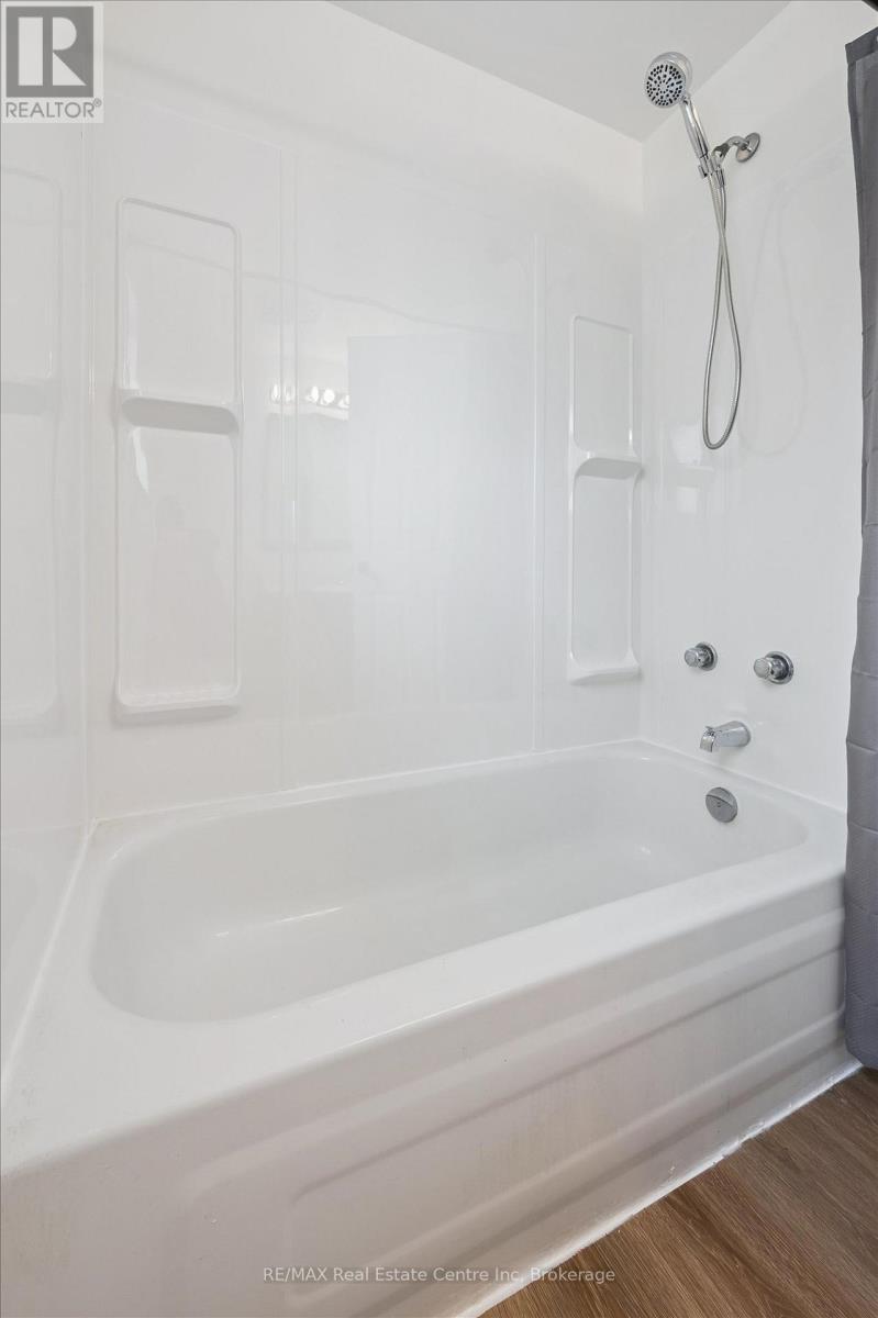 896 Elgin Street N, Cambridge, Ontario  N1R 8C4 - Photo 26 - X12666174