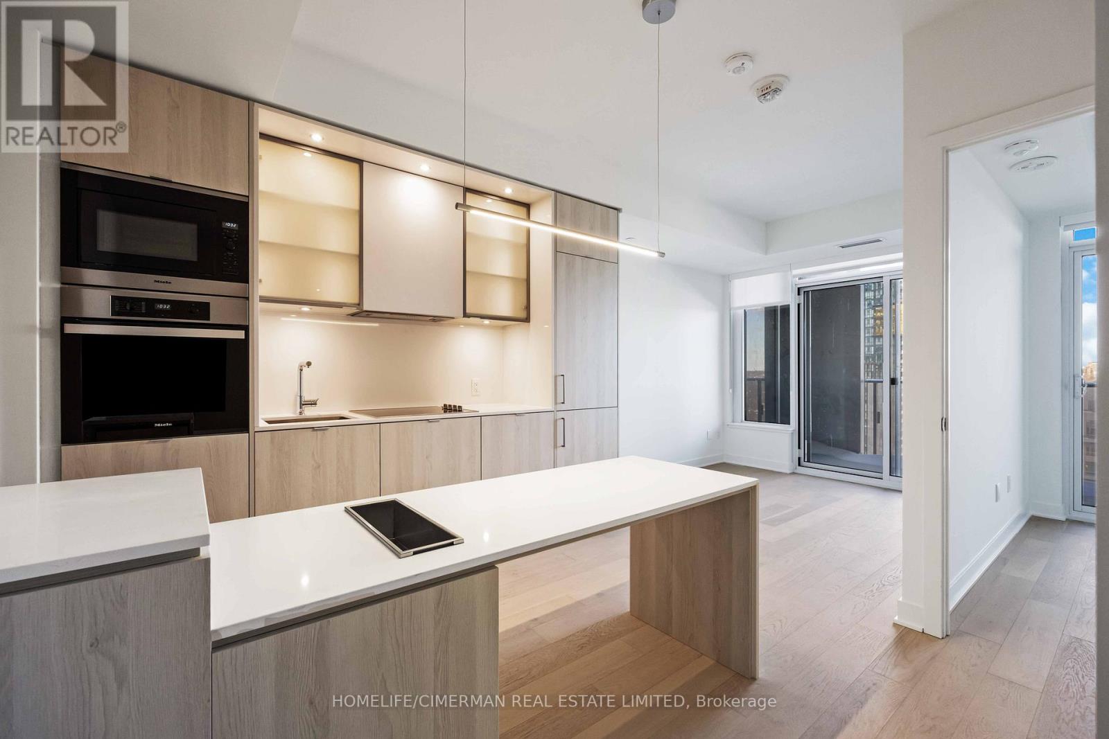 1504 - 11 Yorkville Avenue, Toronto, Ontario  M4W 0B7 - Photo 9 - C12675822