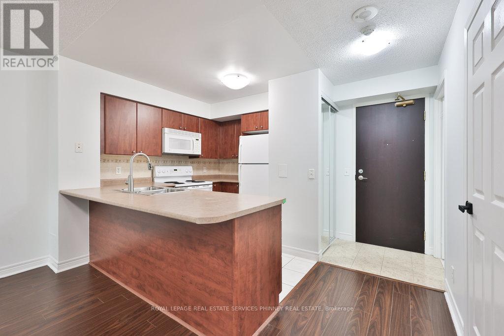 708 - 30 Grand Trunk Crescent, Toronto, Ontario  M5J 3A4 - Photo 7 - C12675840