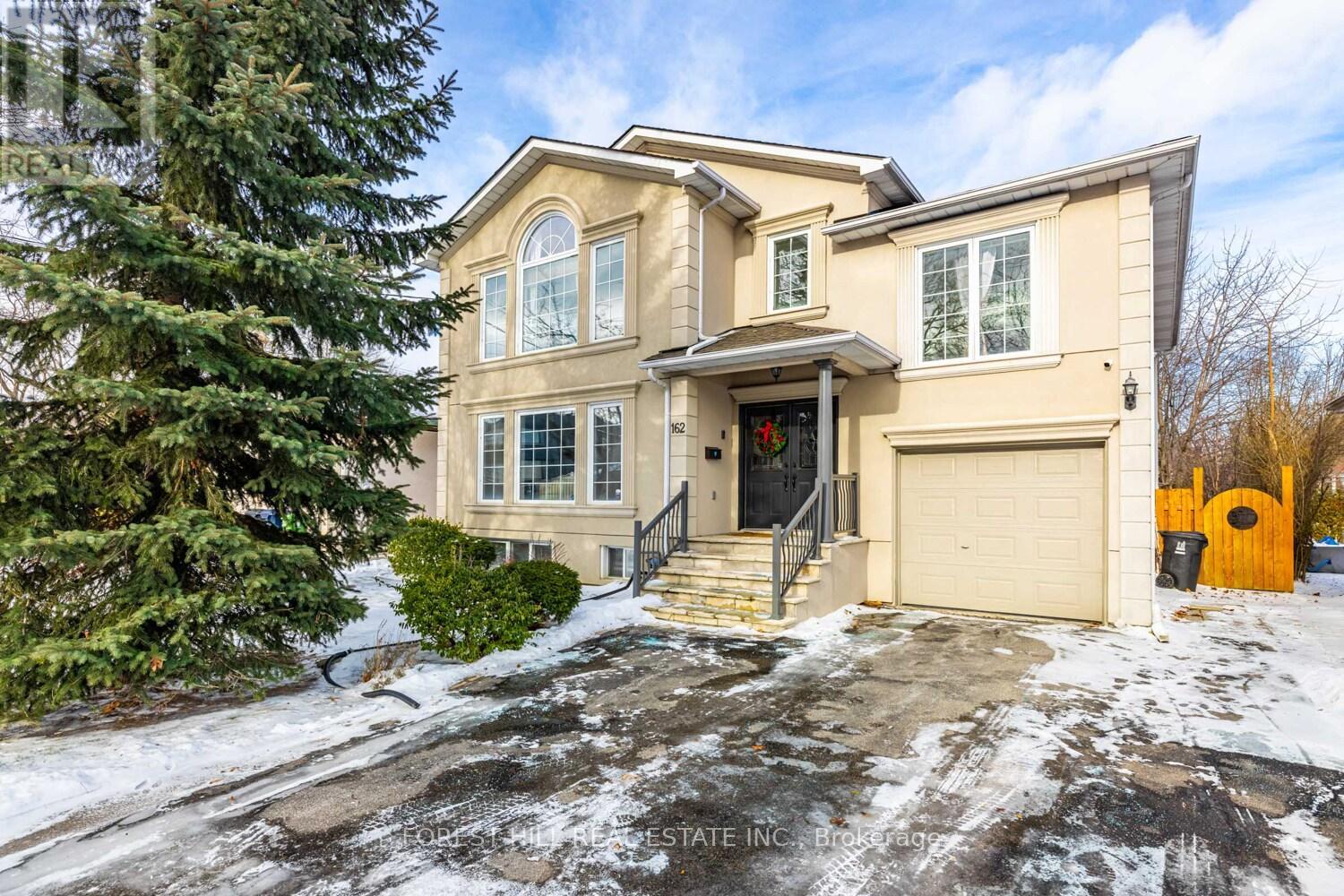 162 GOULDING AVENUE, Toronto, Ontario