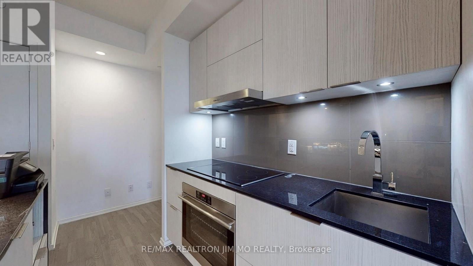 1712 - 1 Bloor Street E, Toronto, Ontario  M4W 1A9 - Photo 11 - C12675894