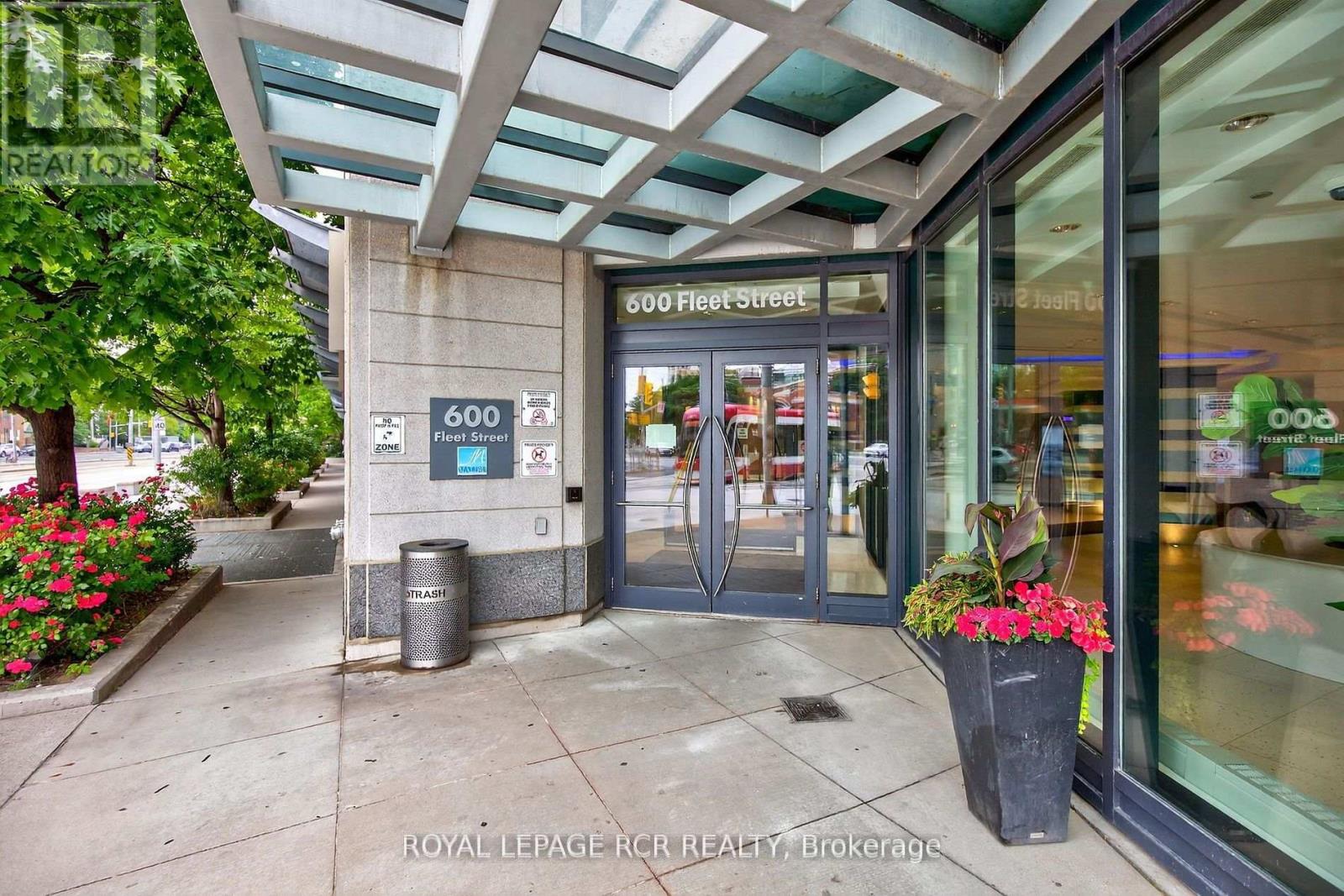 310 - 600 Fleet Street, Toronto, Ontario  M5V 1B7 - Photo 4 - C12675950