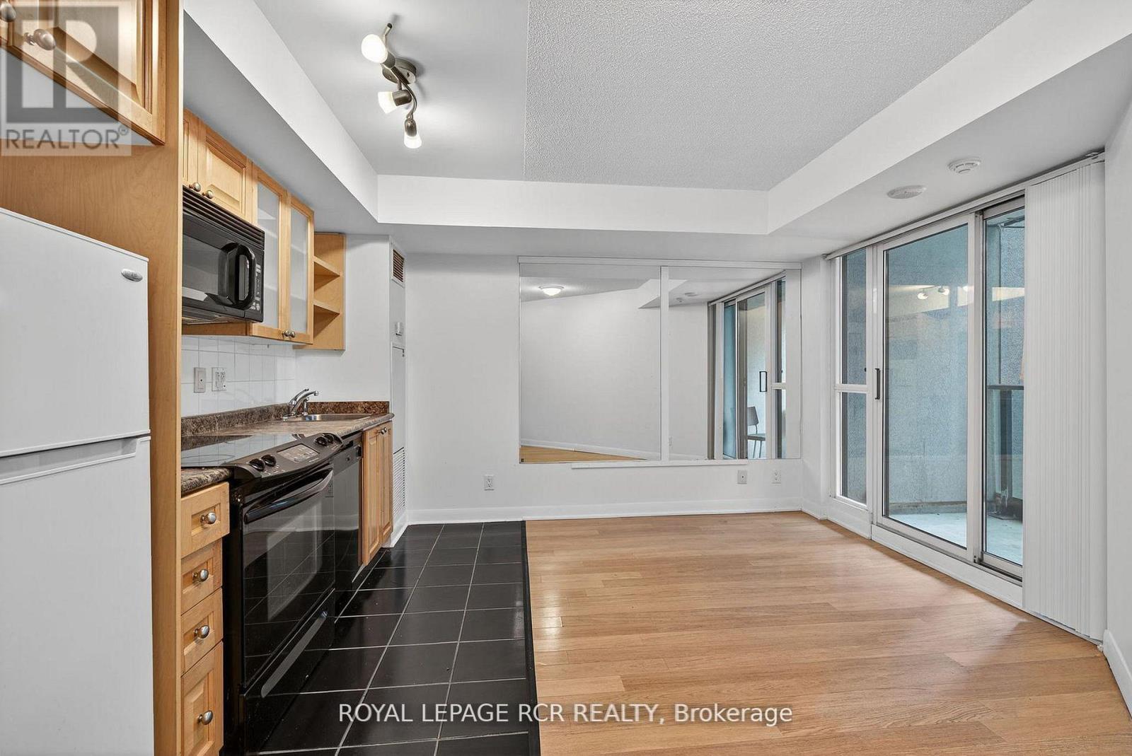 310 - 600 Fleet Street, Toronto, Ontario  M5V 1B7 - Photo 7 - C12675950