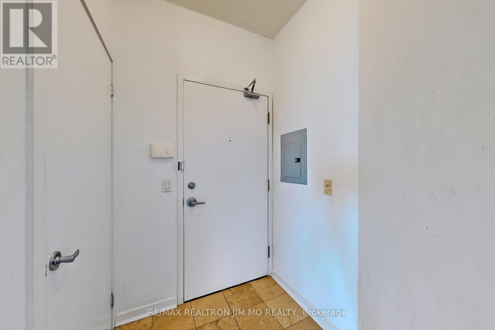 3508 - 208 Queens Quay W, Toronto, Ontario  M5J 2Y5 - Photo 22 - C12675954