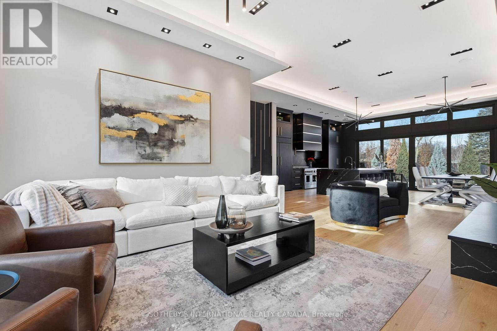 62 Edenvale Crescent, Toronto, Ontario  M9A 4A6 - Photo 7 - W12656418