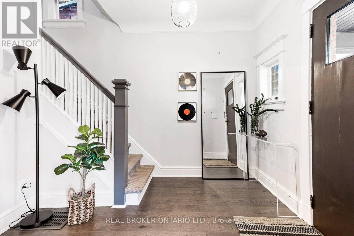 7 Juniper Avenue, Toronto, Ontario  M4L 1S1 - Photo 29 - E12675876