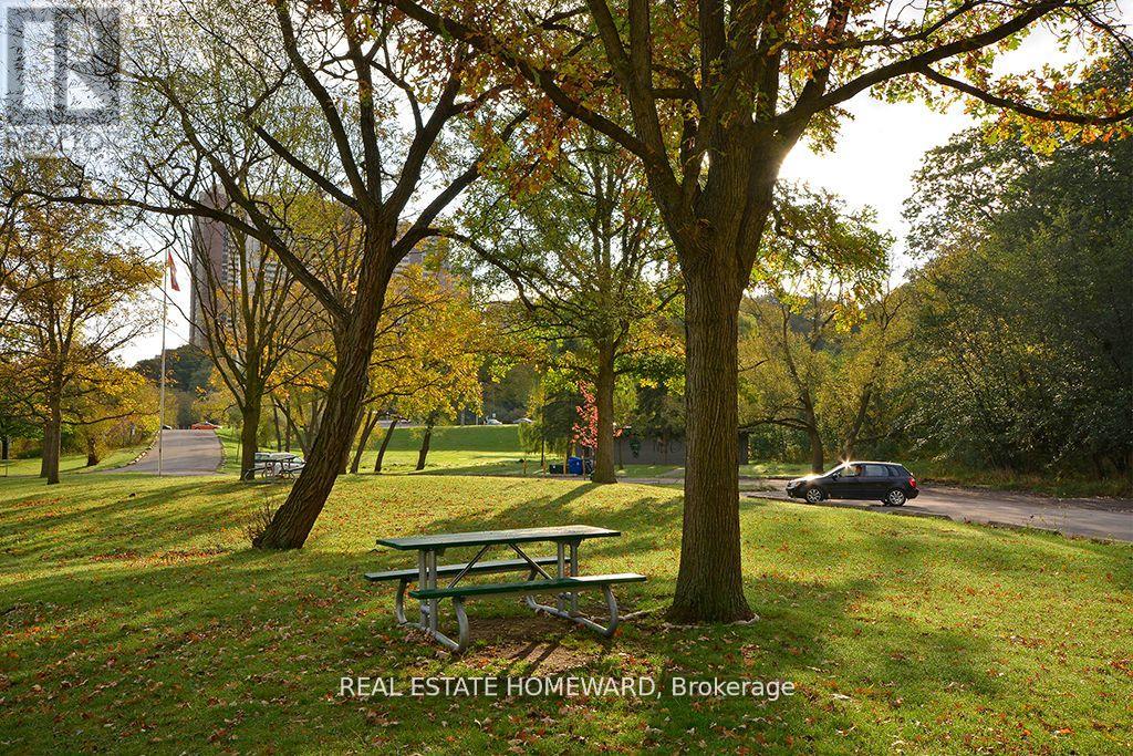 1002 - 4 Park Vista, Toronto, Ontario  M4B 3M8 - Photo 26 - E12675924