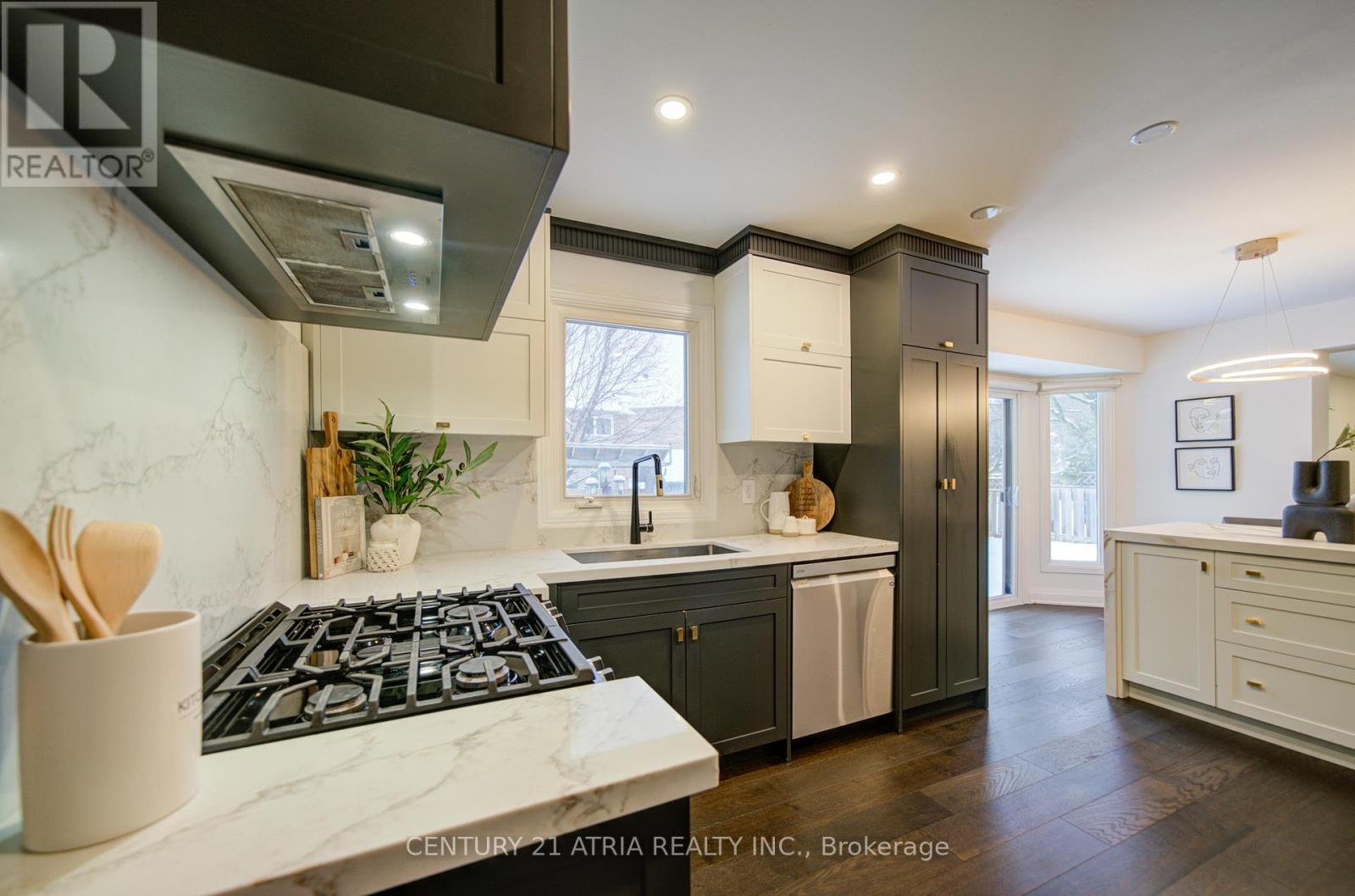 65 Worthington Avenue, Richmond Hill, Ontario  L4E 2S6 - Photo 11 - N12675836