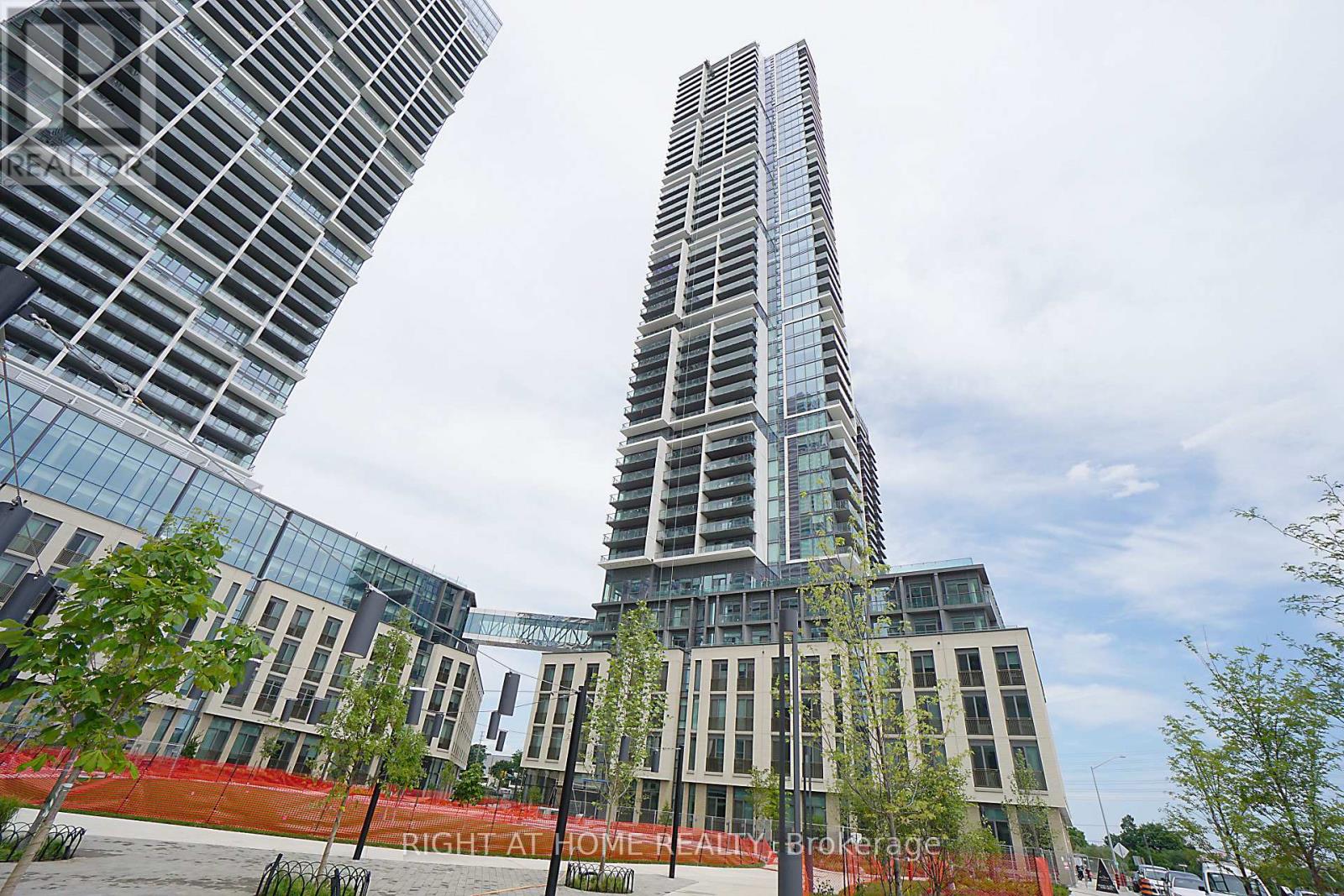 3006 - 7890 Jane Street, Vaughan, Ontario  L4K 0K9 - Photo 6 - N12675920