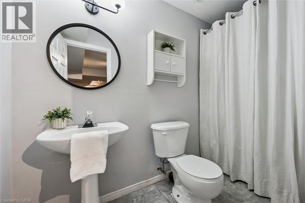 4 Northmanor Crescent, Kitchener, Ontario  N2N 3C2 - Photo 31 - 40796458