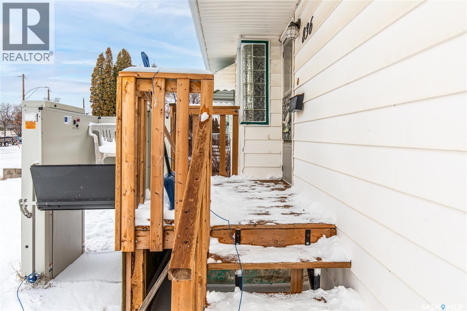 836 Keith Street, Moose Jaw, Saskatchewan  S6H 5R4 - Photo 3 - SK025805