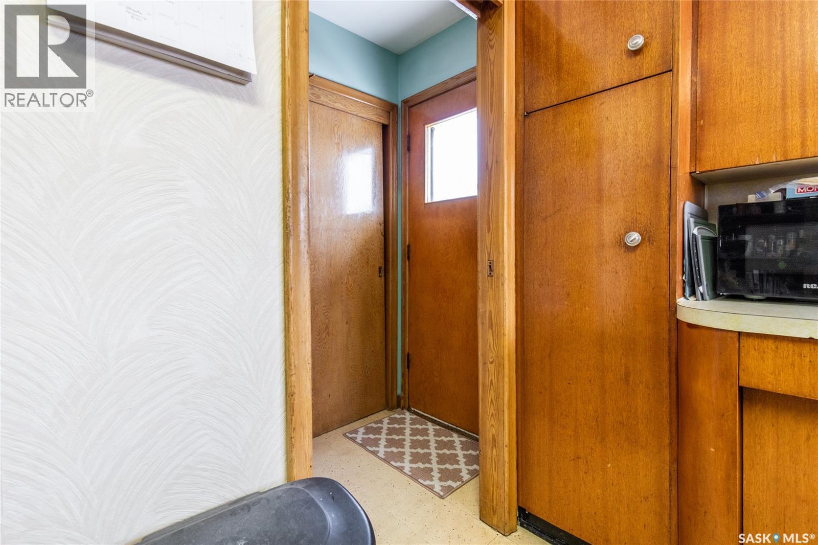 836 Keith Street, Moose Jaw, Saskatchewan  S6H 5R4 - Photo 19 - SK025805