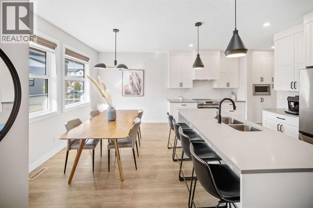 204, 201 Cooperswood Green Sw, Airdrie, Alberta  T3B 3Y6 - Photo 12 - A2277623