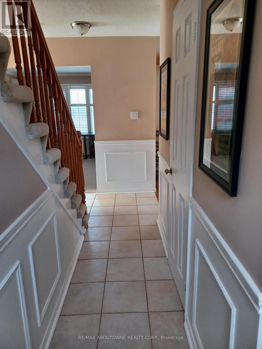 2179 Maplewood Drive, Burlington, Ontario  L7R 2C7 - Photo 16 - W12675828