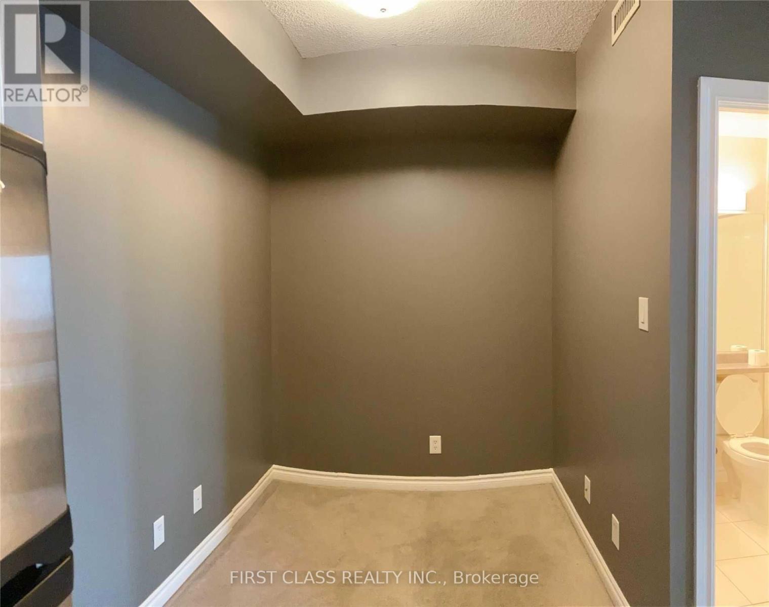 2101 - 3525 Kariya Drive, Mississauga, Ontario  L5B 0C2 - Photo 2 - W12675832