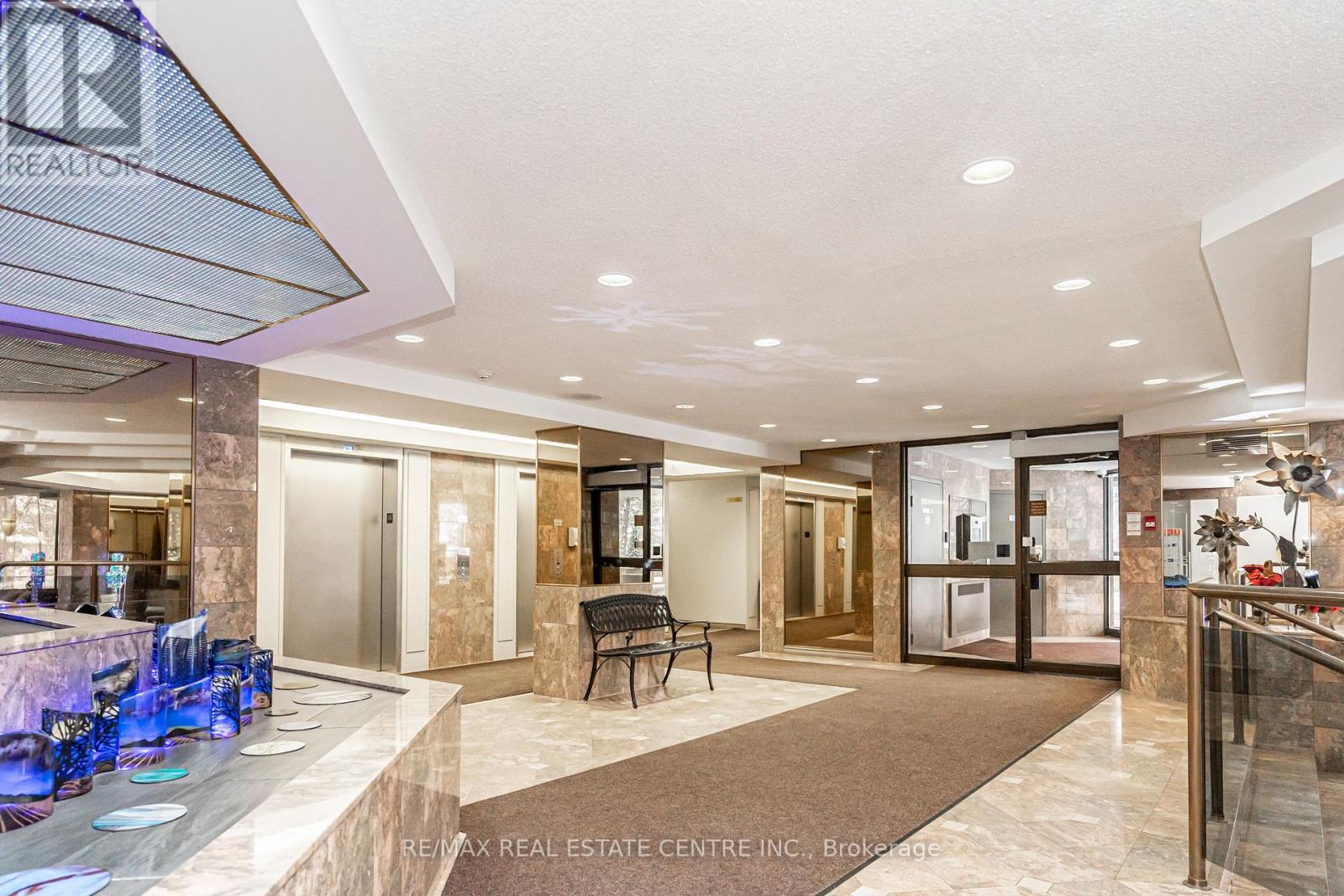 806 - 20 Cherrytree Drive, Brampton, Ontario  L6Y 3V1 - Photo 7 - W12675874