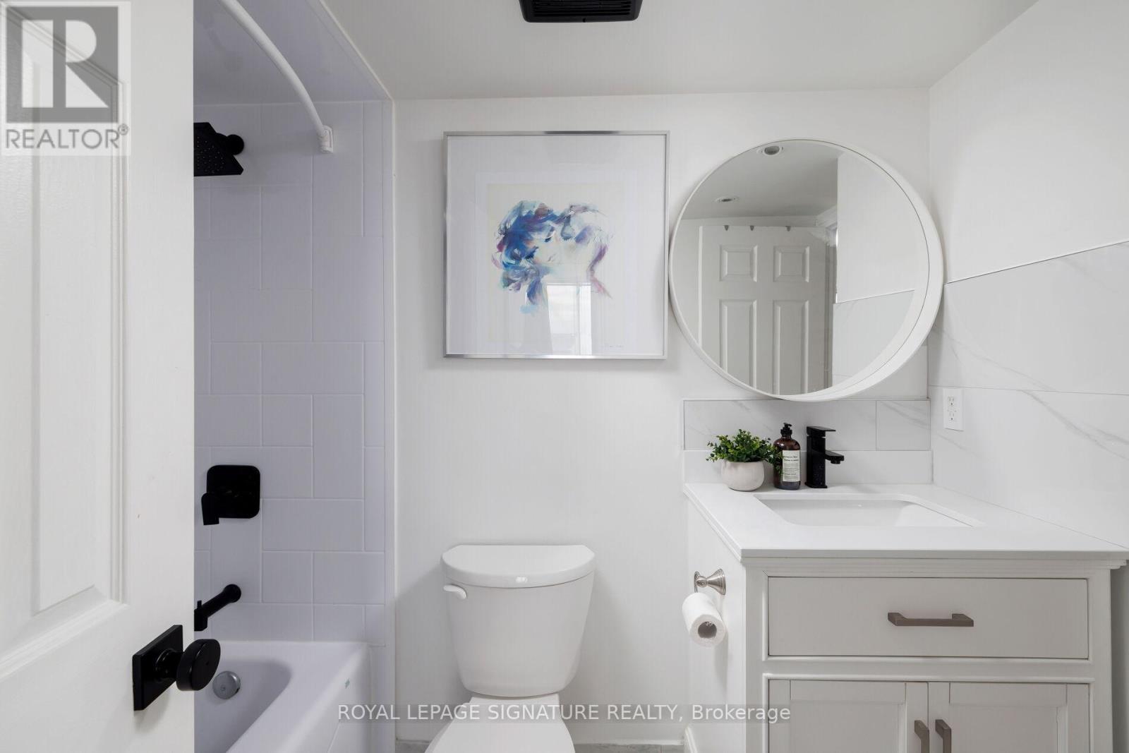 909 - 880 Dundas Street W, Mississauga, Ontario  L5C 4H3 - Photo 16 - W12675878