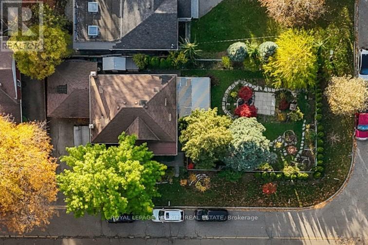 1 Aintree Court, Toronto, Ontario  M8W 2E1 - Photo 32 - W12675882