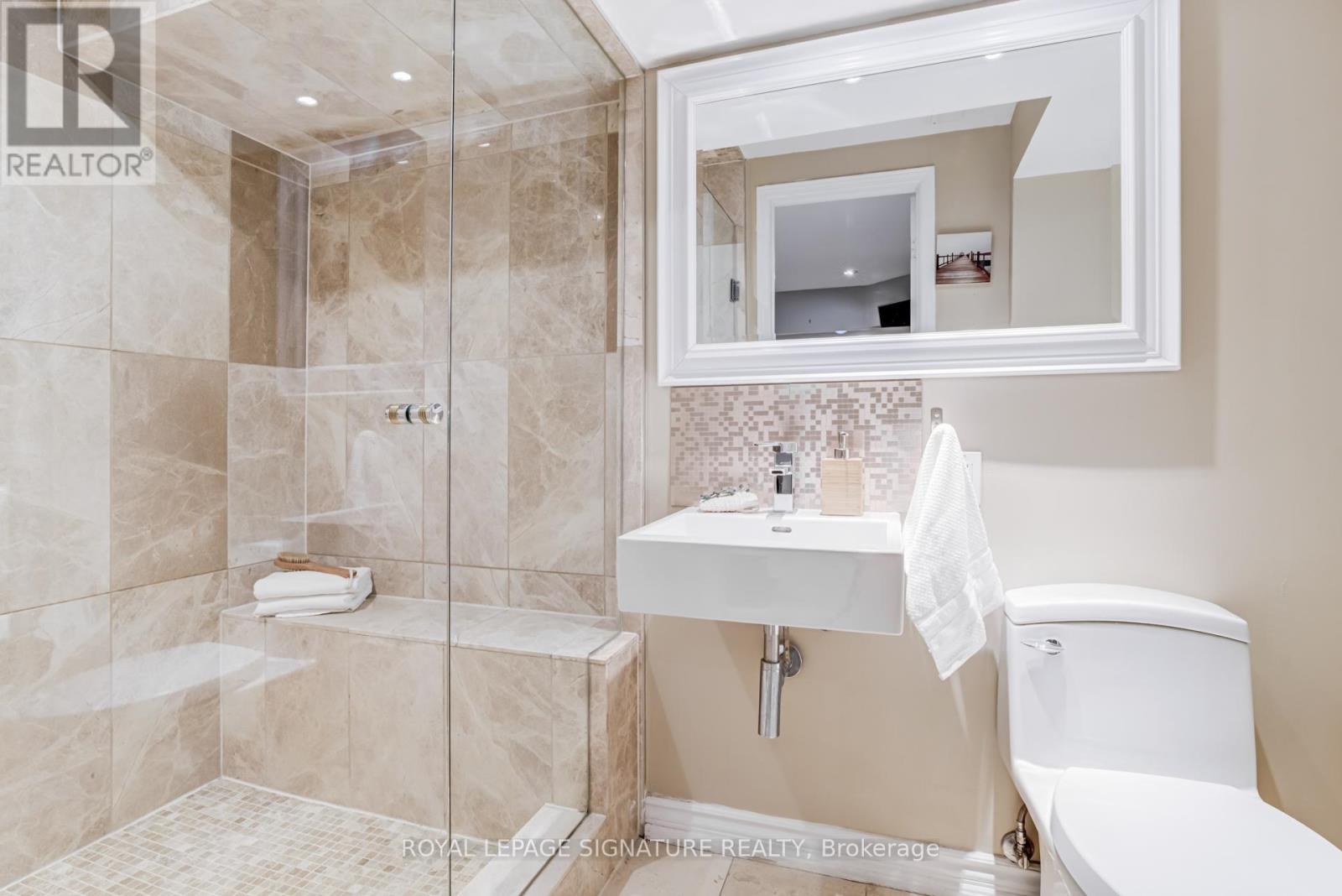 97 Harbourview Crescent, Toronto, Ontario  M8V 4B1 - Photo 23 - W12675886