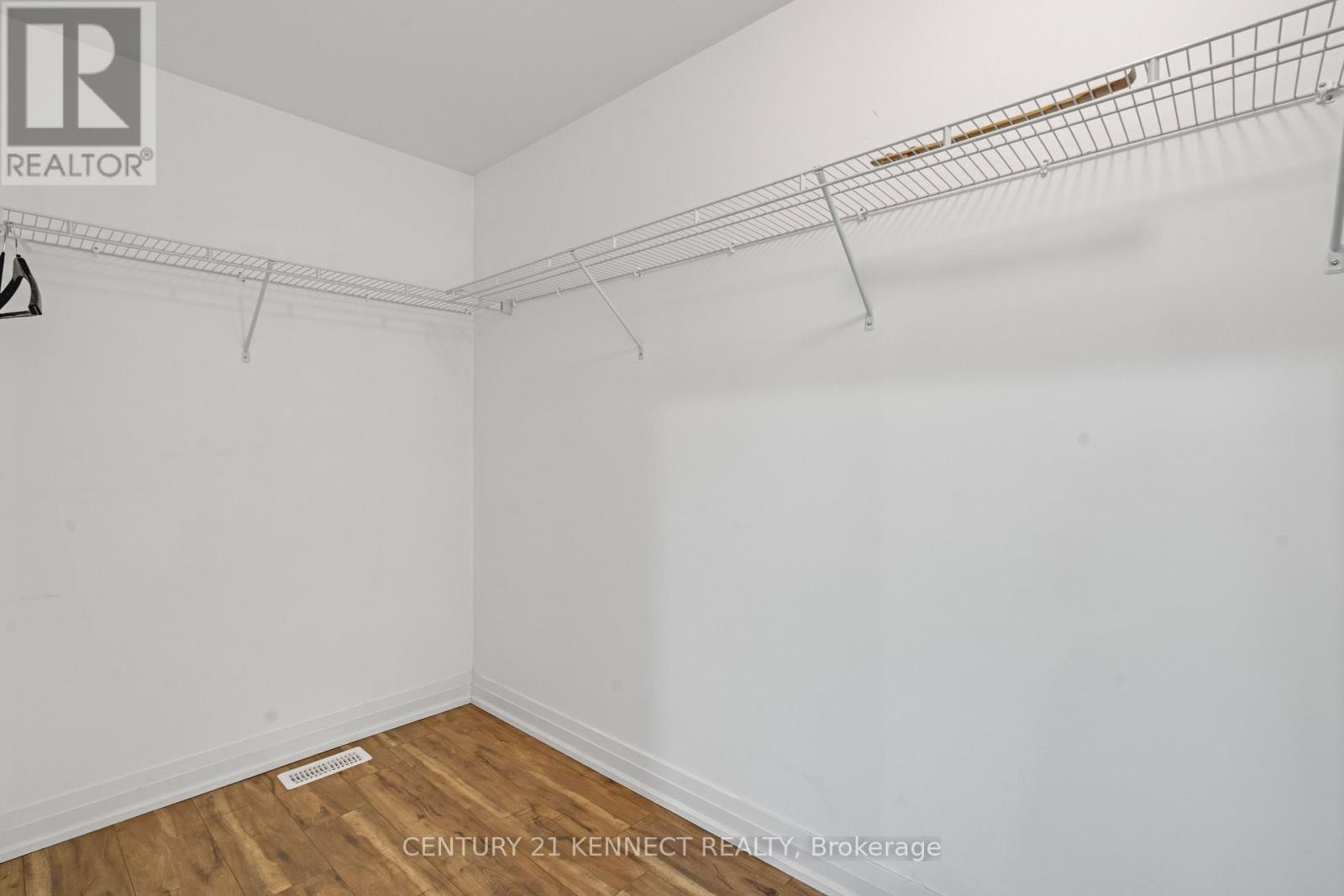 200 Courtney Crescent, Orangeville, Ontario  L9W 4S4 - Photo 16 - W12675914