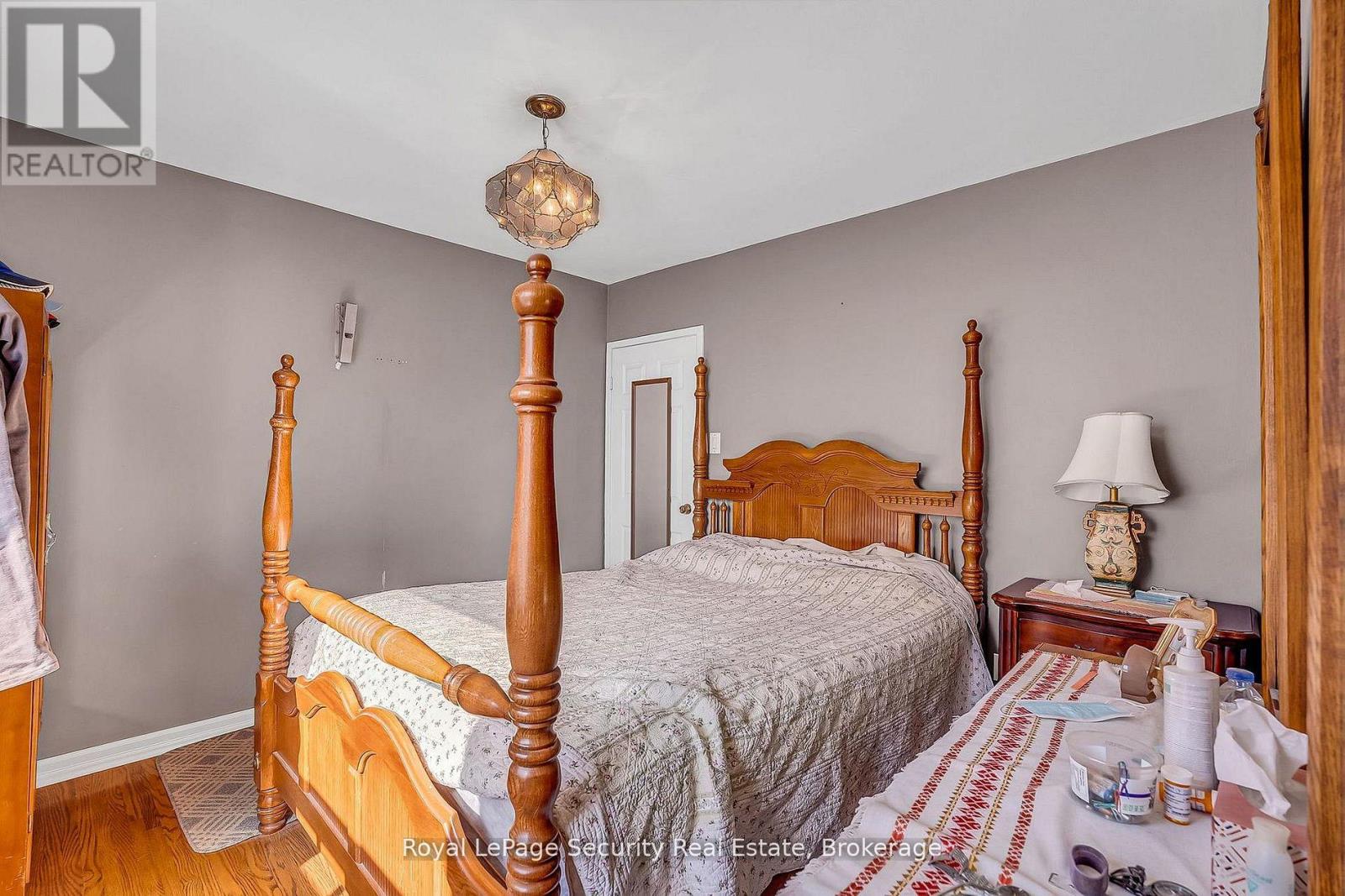 39 Boniface Avenue, Toronto, Ontario  M9W 1T5 - Photo 17 - W12675932