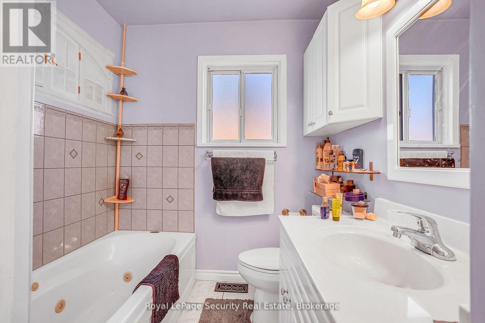 39 Boniface Avenue, Toronto, Ontario  M9W 1T5 - Photo 22 - W12675932