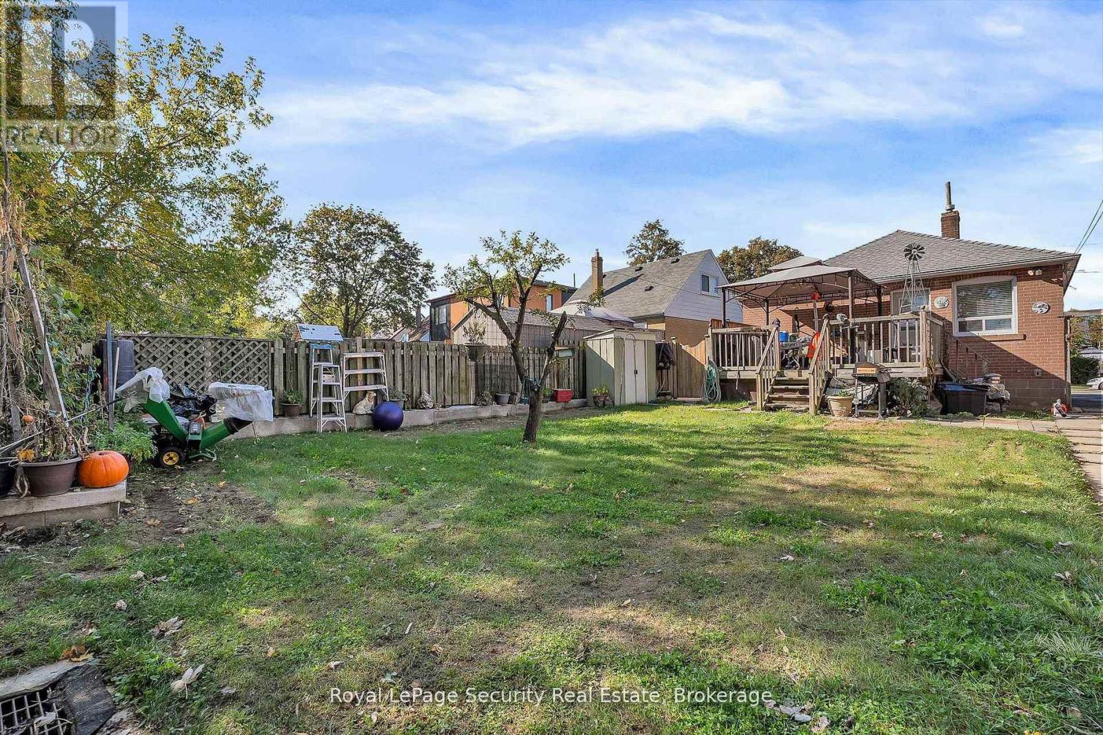 39 Boniface Avenue, Toronto, Ontario  M9W 1T5 - Photo 37 - W12675932