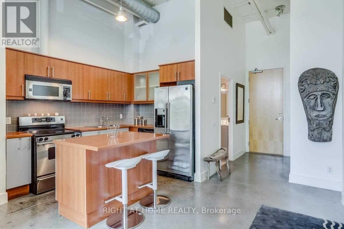 109 - 1001 Roselawn Avenue, Toronto, Ontario  M6B 4M4 - Photo 6 - W12675936