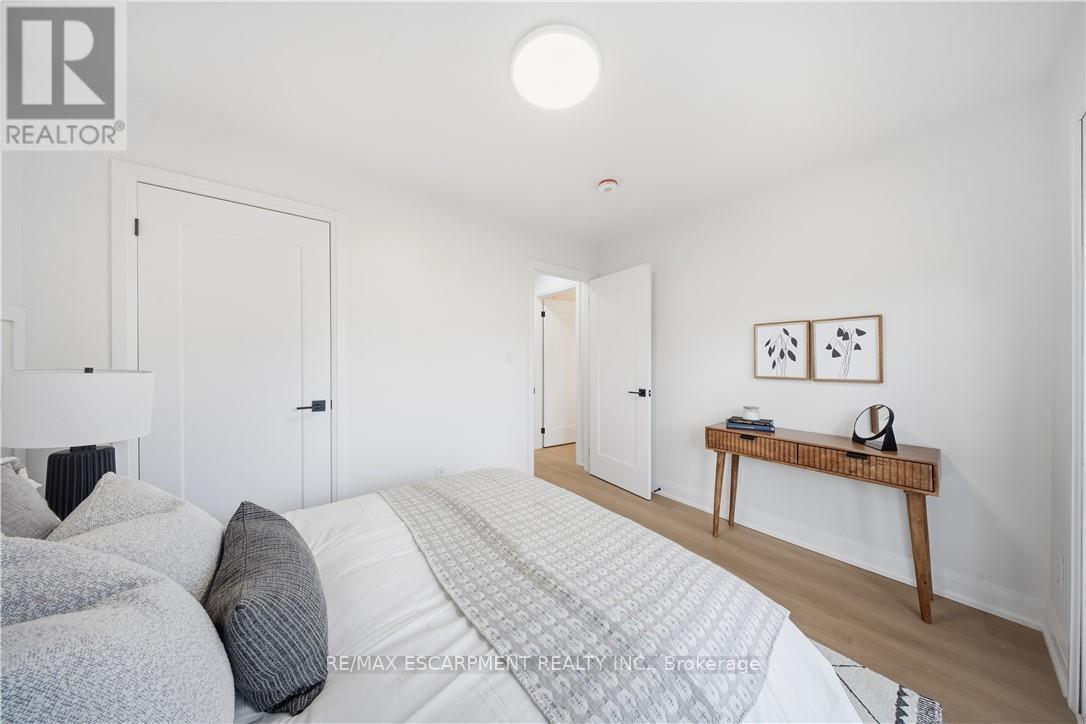 11 Garside Avenue S, Hamilton, Ontario  L8G 4A8 - Photo 16 - X12675928