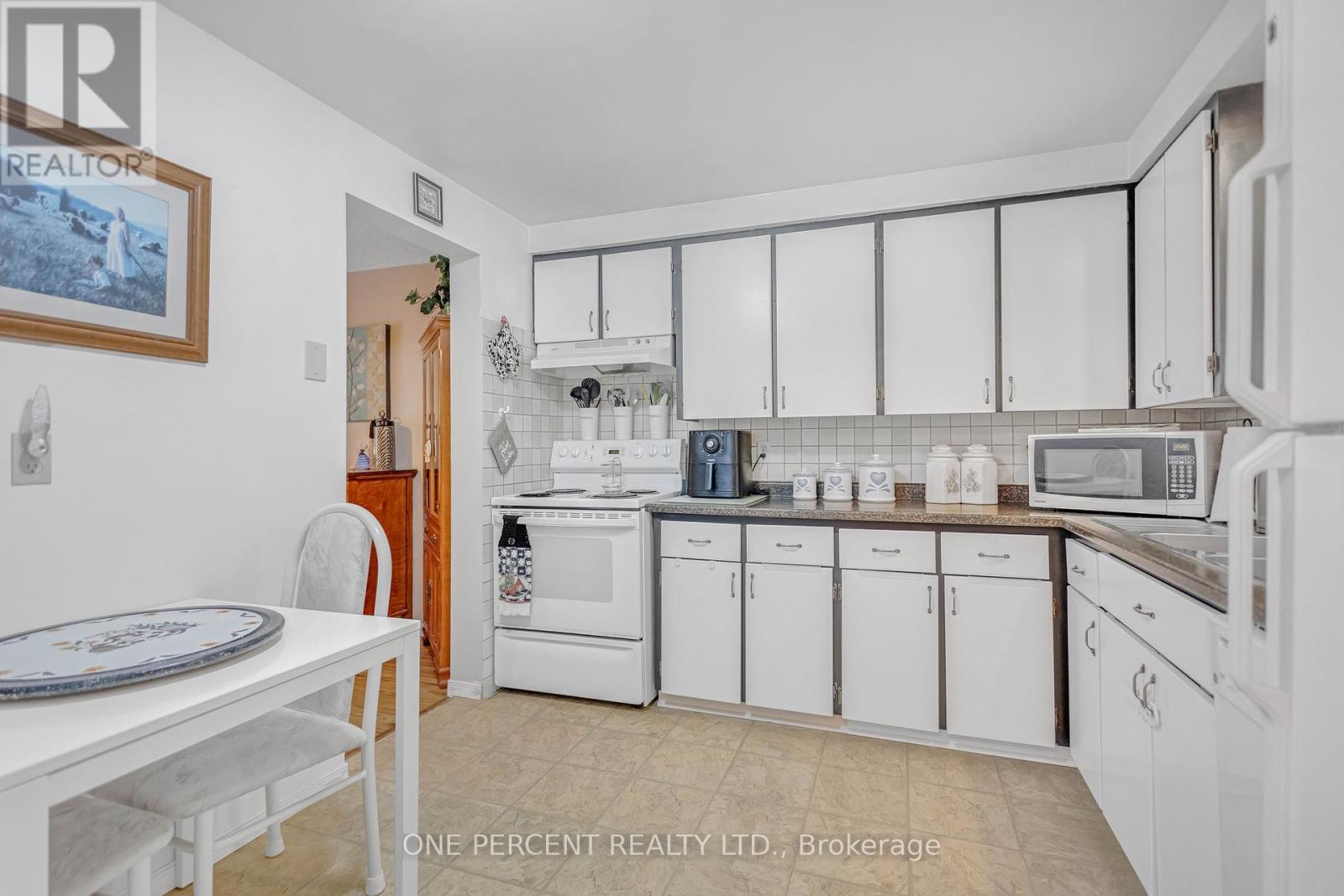 40 - 215 Glamis Road, Cambridge, Ontario  N1R 6V8 - Photo 5 - X12675946