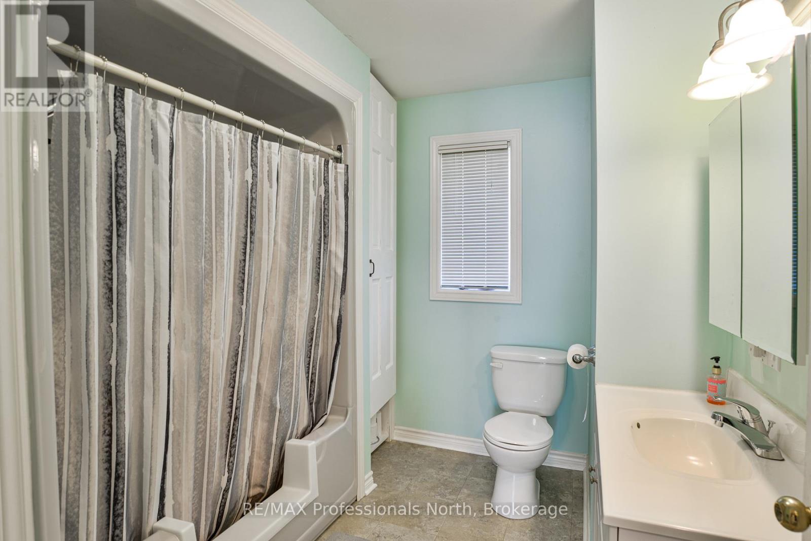 6 Lankin Avenue, Bracebridge, Ontario  P1L 1Y1 - Photo 12 - X12675956