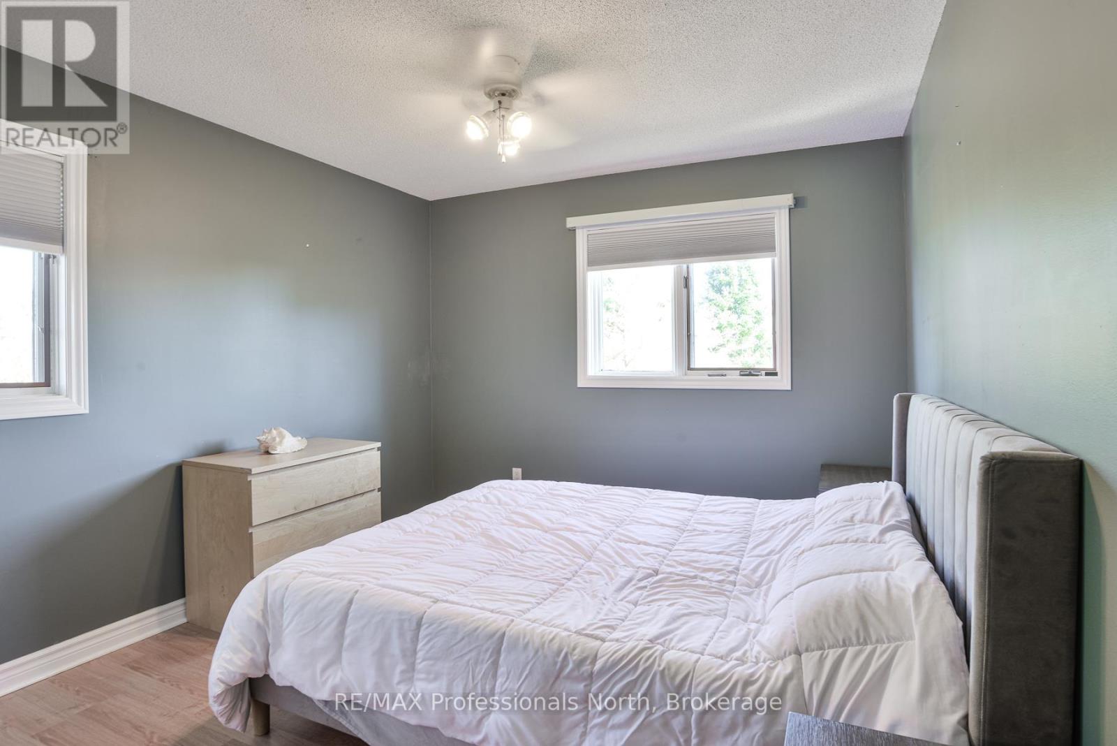 6 Lankin Avenue, Bracebridge, Ontario  P1L 1Y1 - Photo 8 - X12675956